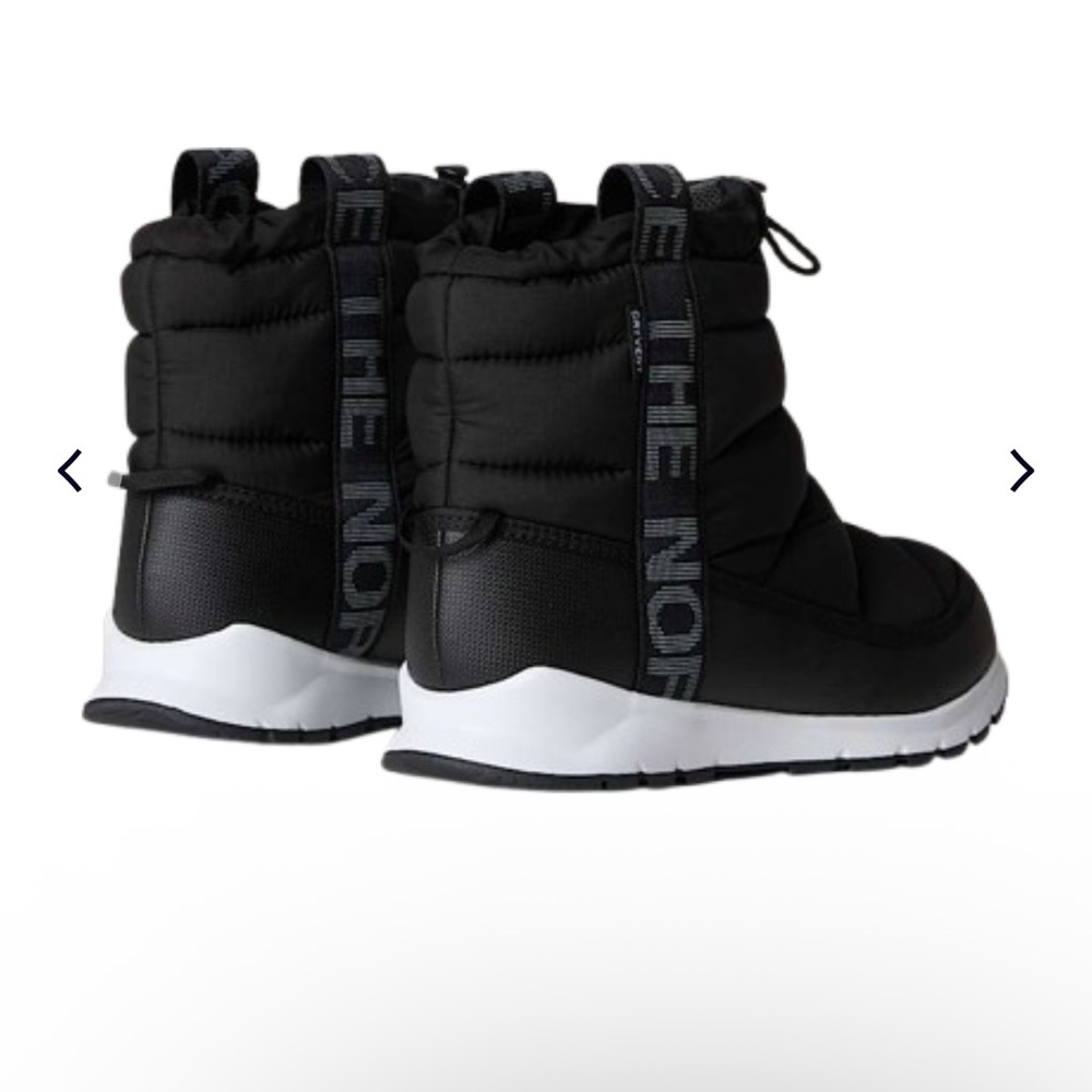 The North Face Thermoball Pull-on Waterproof Boots. - Picture 2 of 7